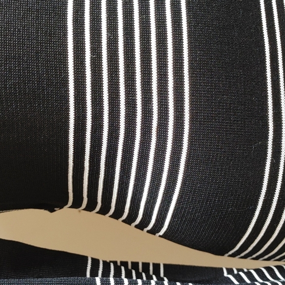 Vintage Poi....by Krizia Knit Italian Open Back Black White Striped Fitted Dress - Picture 12 of 16